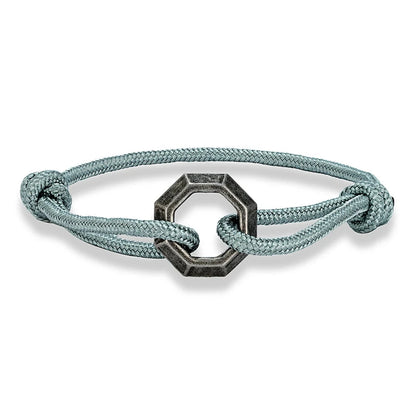 Eterna Loop symbolizes continuity and modern style. deideas