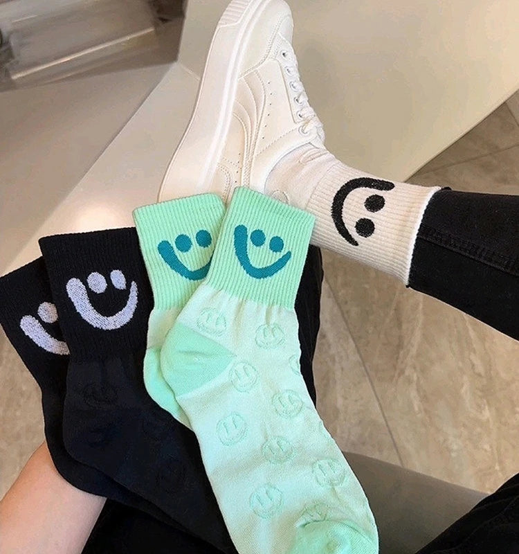 Smiley Face Socks 3-Pack – Textured Knit Gift Box