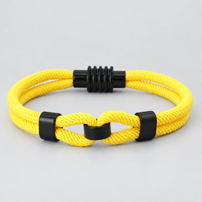 Titan Link Strong and resistant, like the unbreakable ties of the sea deideas